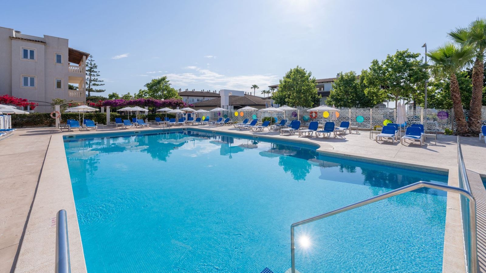 pools-outdoor-pool