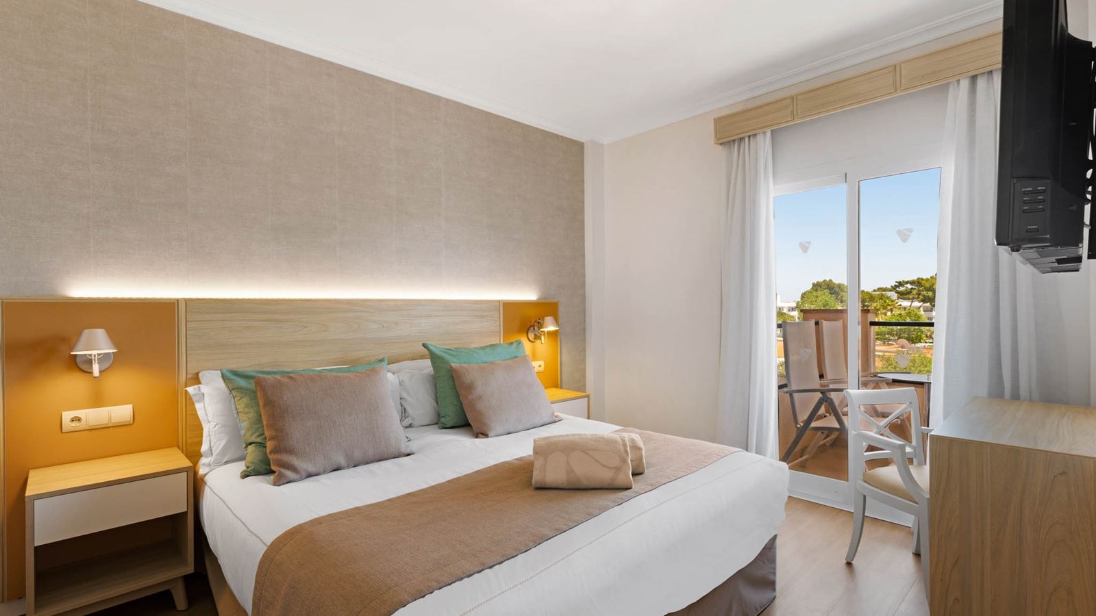 rooms-apt-1-bedroom-selection-club