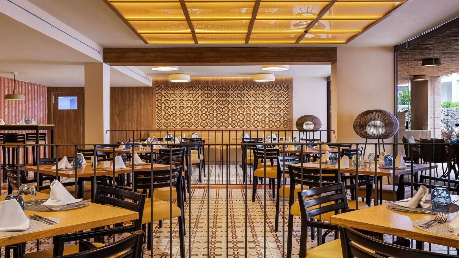 restaurants-trattoria-la-bella-vita