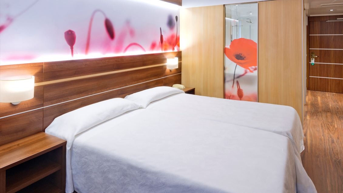 rooms-style-room-poolsea-view-tiple-style-room-poolsea-view