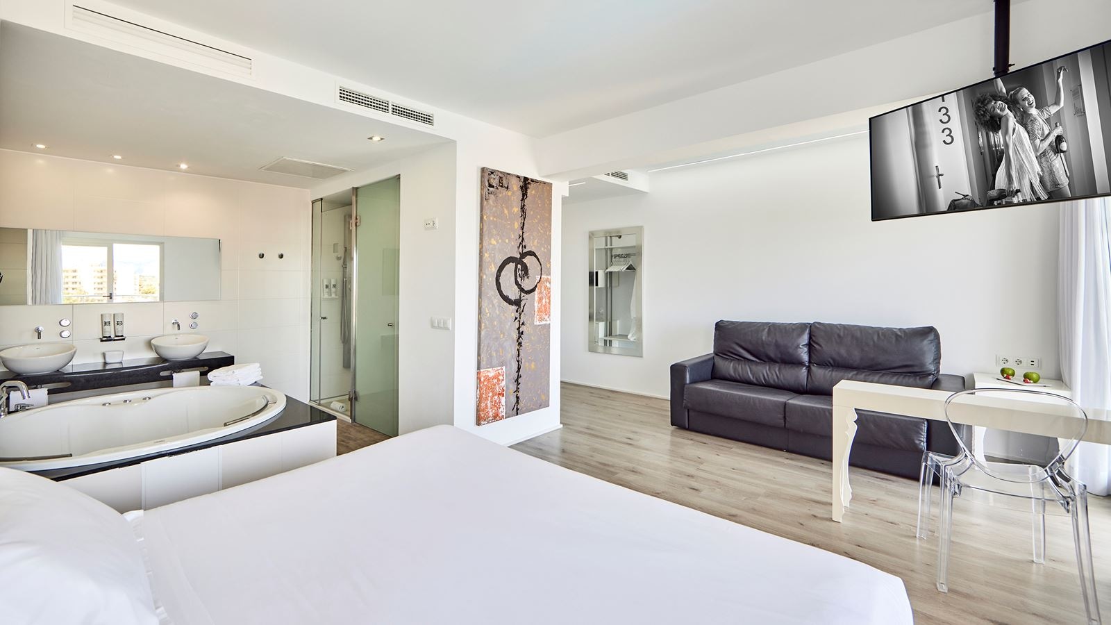 rooms-deluxe-junior-suite-suite-with-jakuzzi-balcony-or-terrace