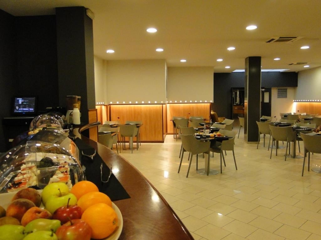 restaurants-restaurants