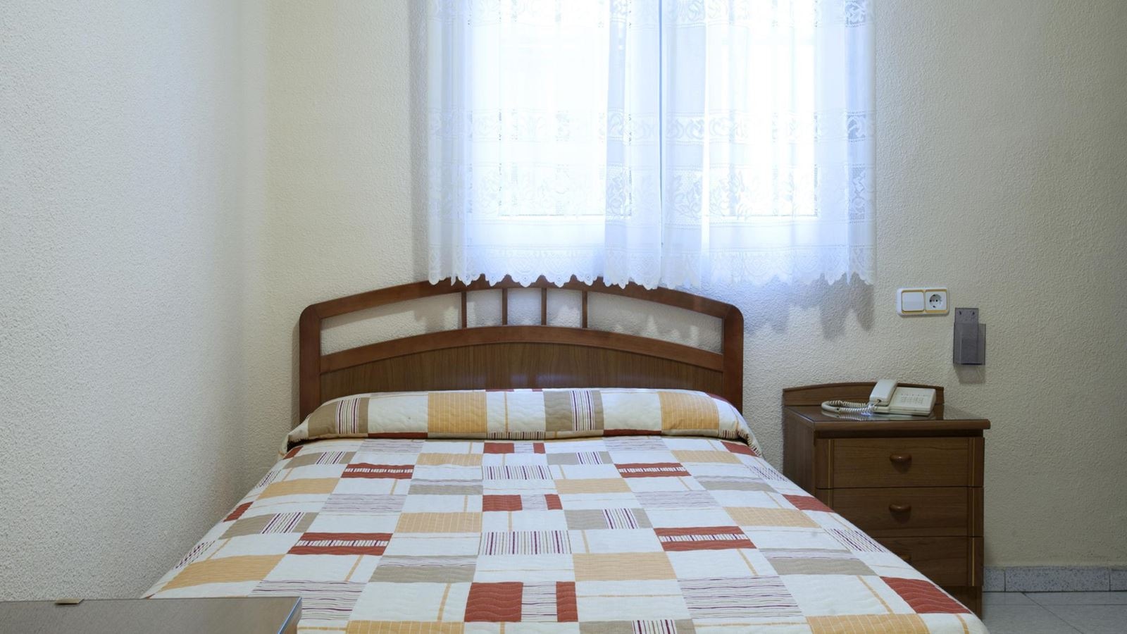 rooms-triple-standard