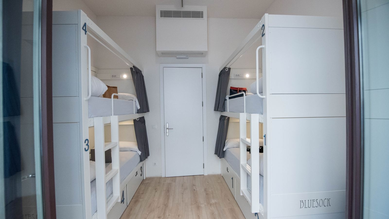 rooms-bed-in-dormitory-capacity-4