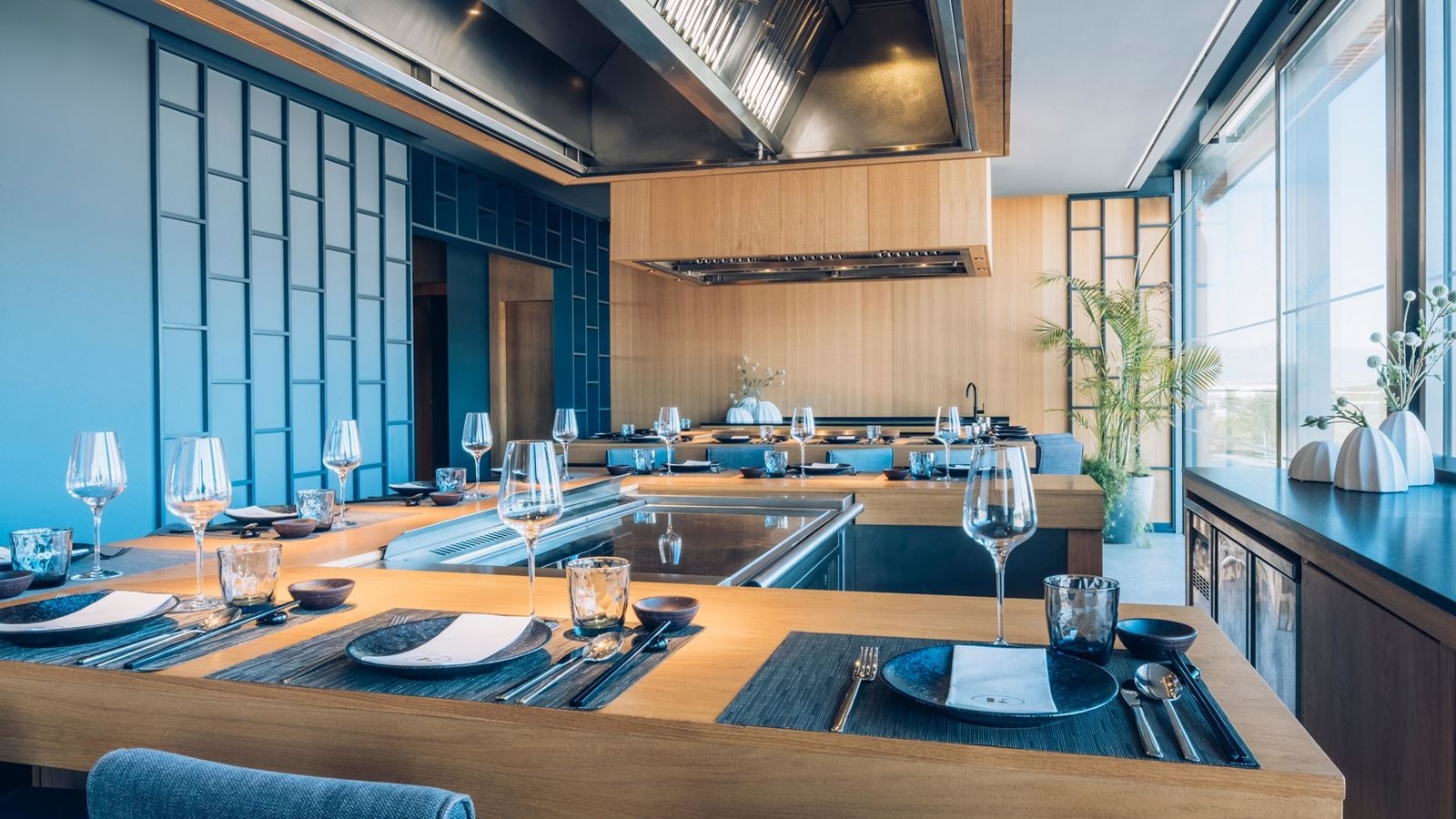 restaurants-restaurante-principal-papagayo