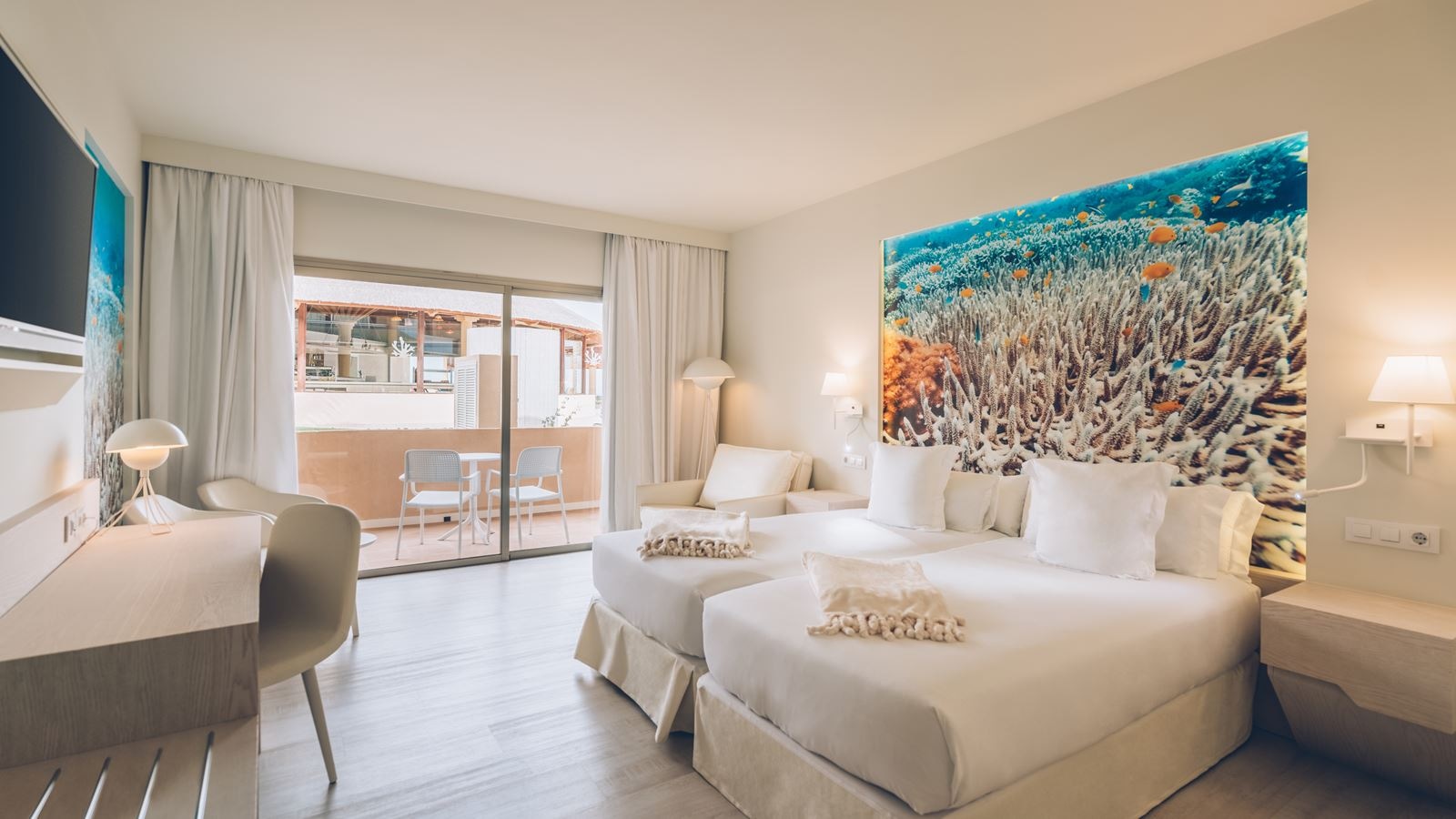 rooms-double-balcony-or-terrace