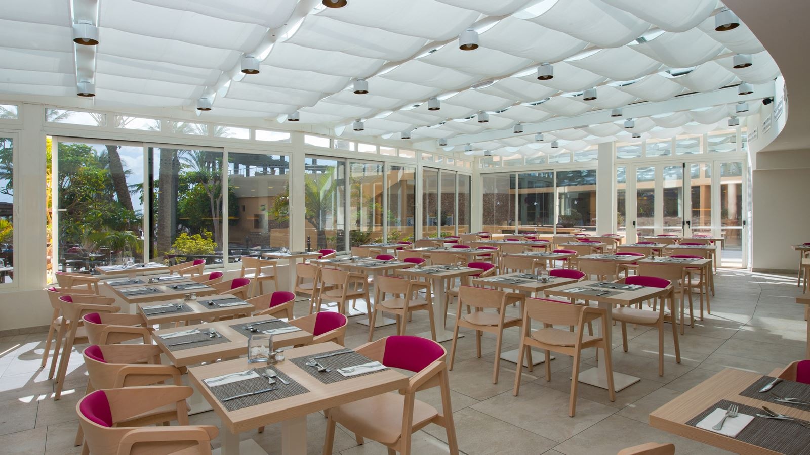 restaurants-main-restaurant-atlantico