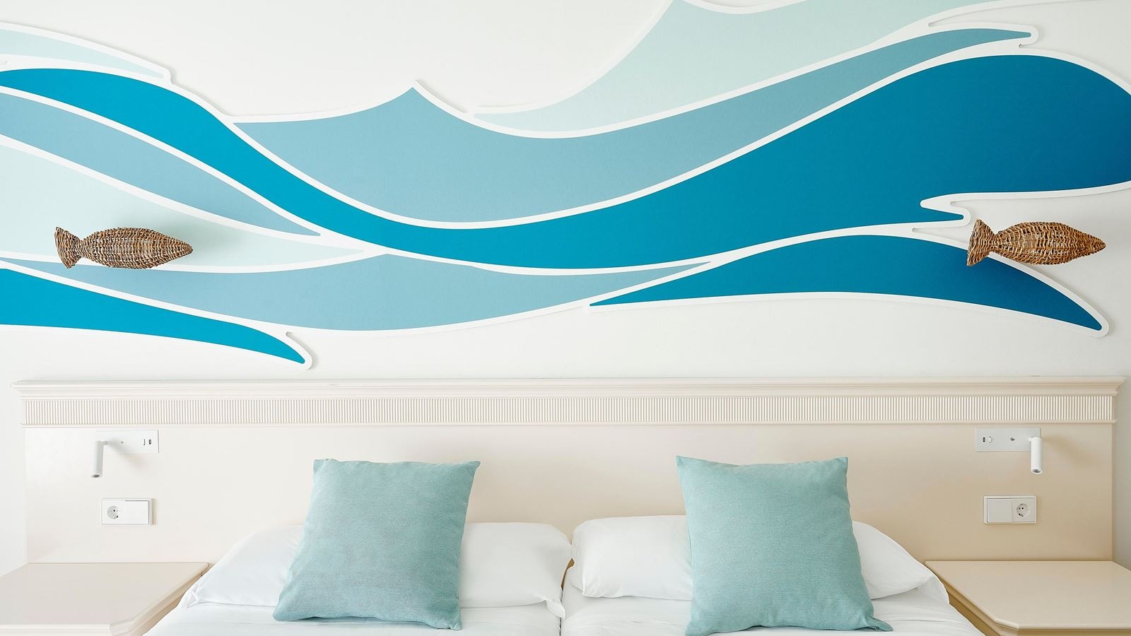 rooms-family-suite-sea-view-priority-location