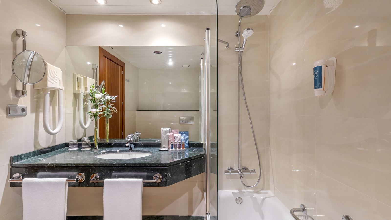 rooms-double-standard