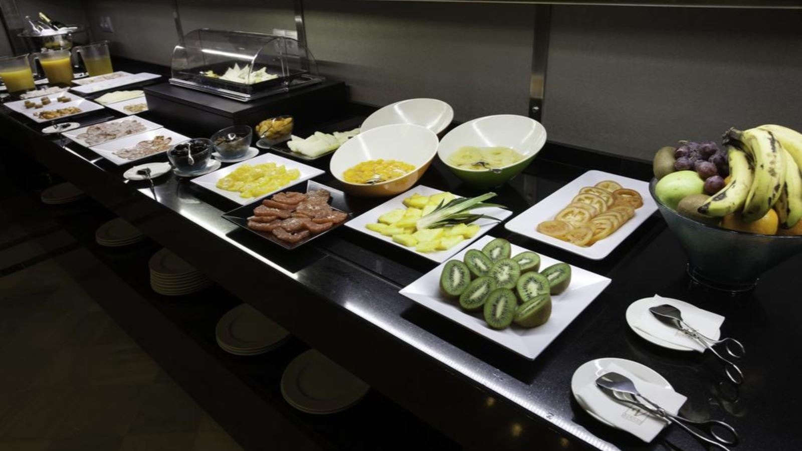 restaurants-restaurants