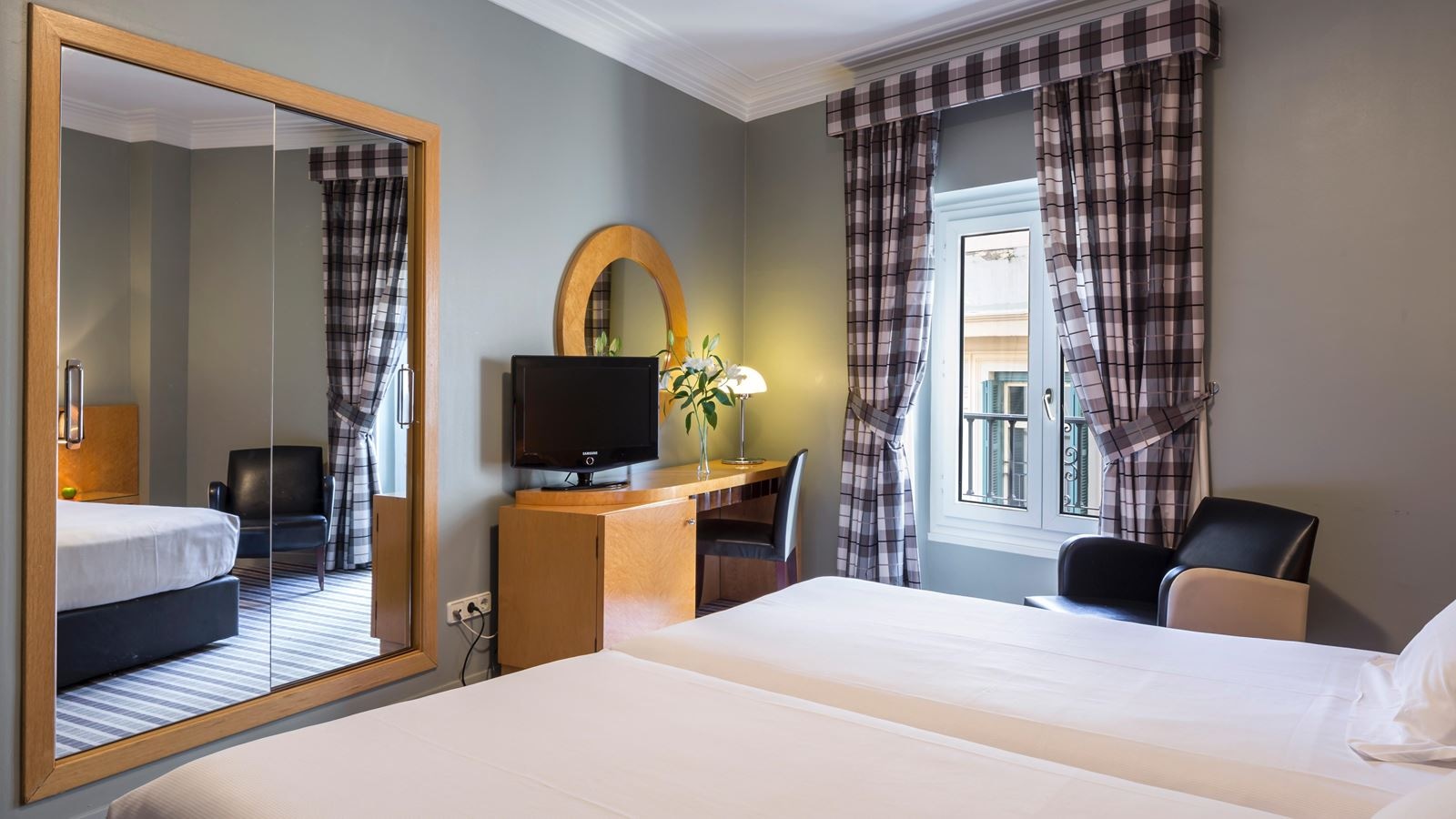 rooms-double-standard