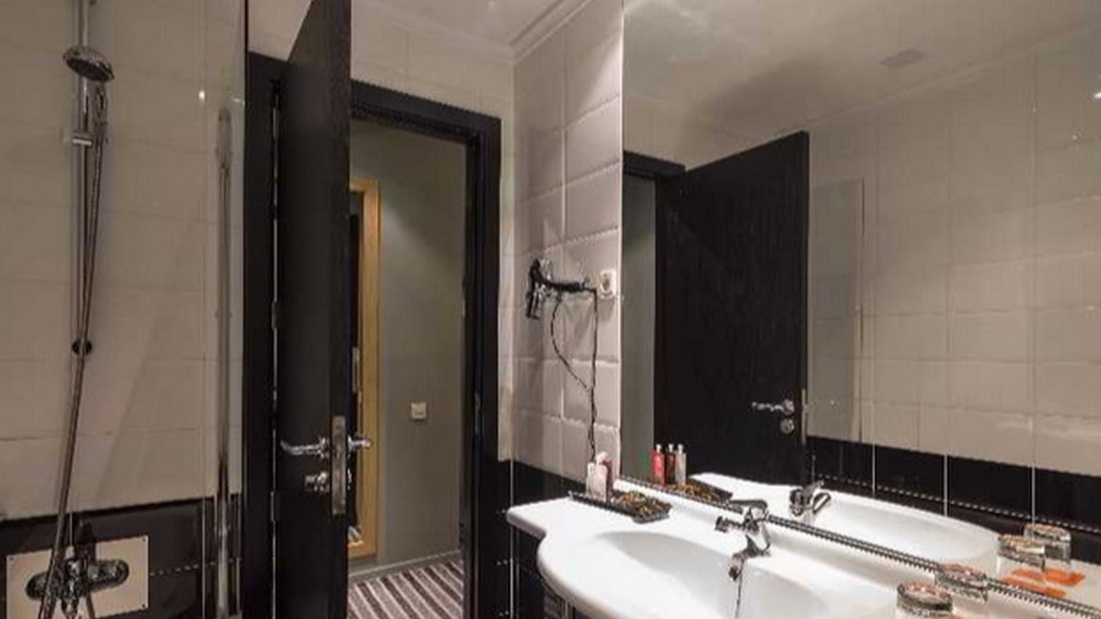 rooms-double-or-twin-basic