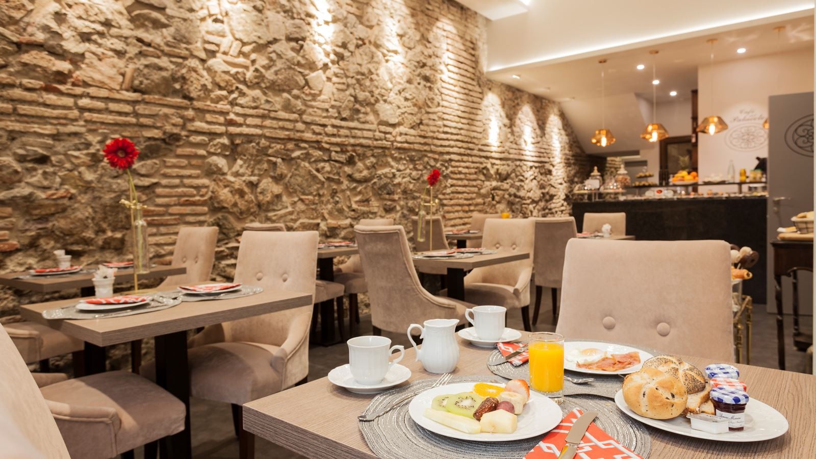 restaurants-restaurants