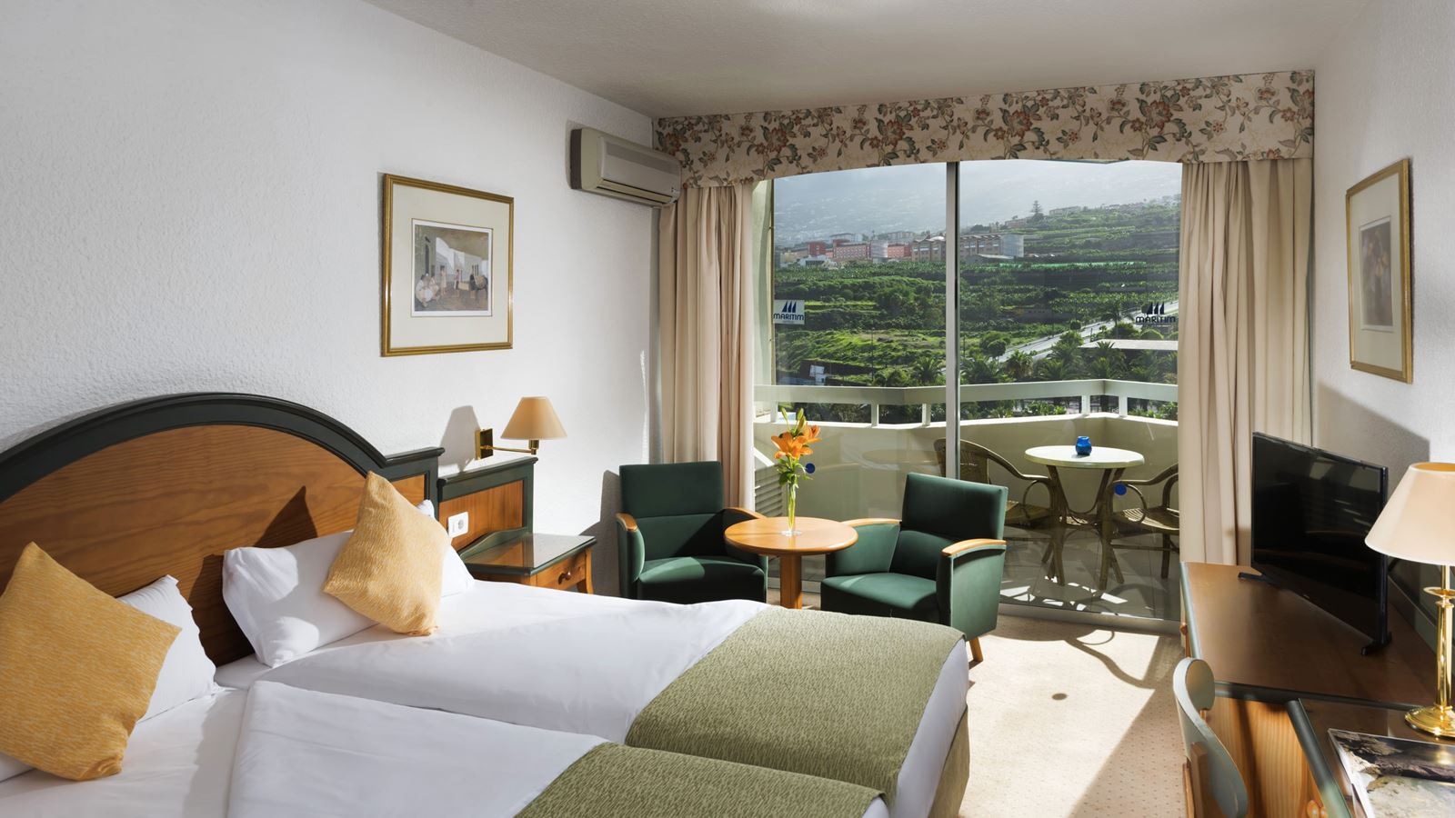 rooms-bed-in-dormitory-one-bed