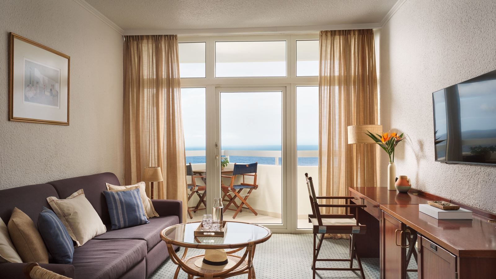 rooms-suite-with-sea-view