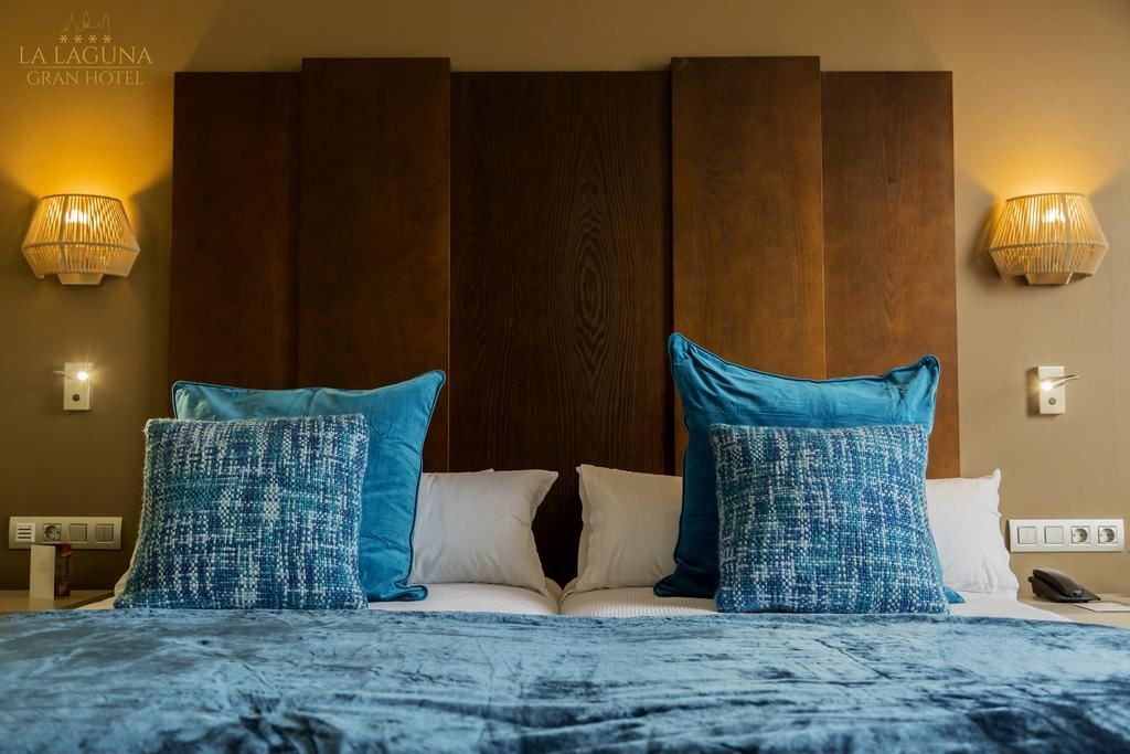 rooms-double-or-twin-deluxe