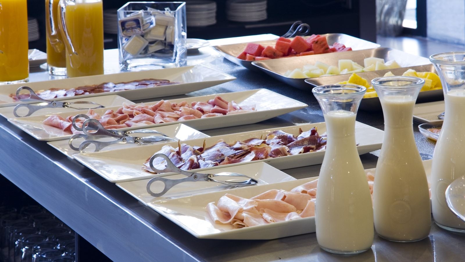 restaurants-restaurants