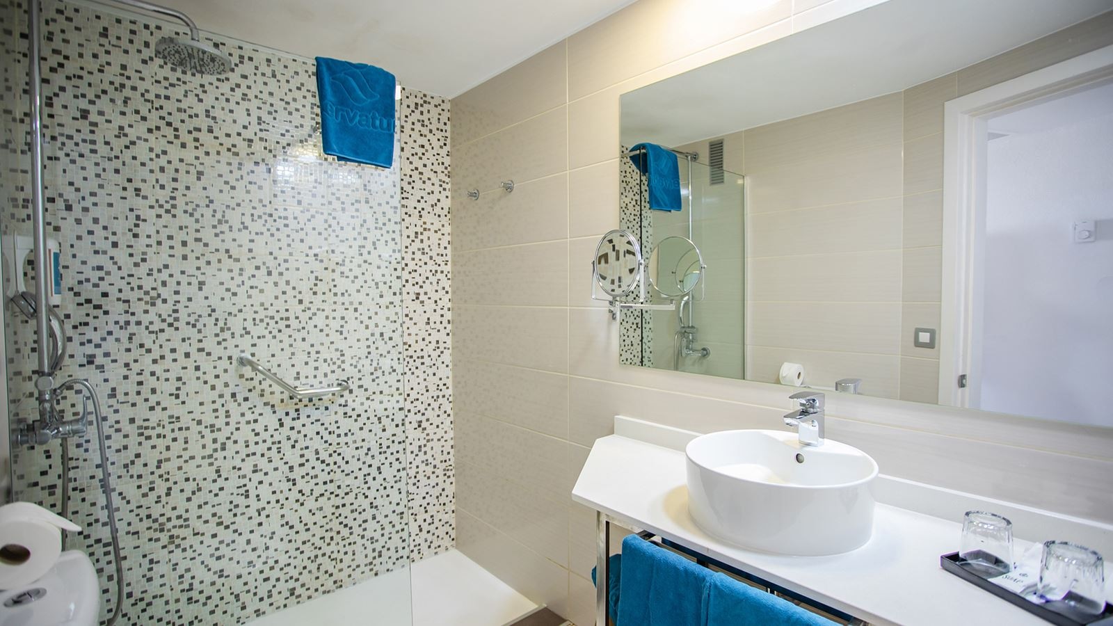 rooms-superior-double-room