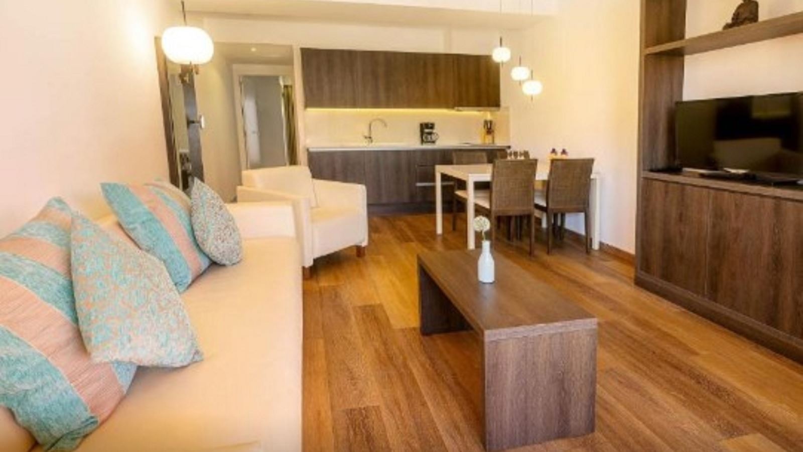 rooms-suite-one-bedroom-balcony-orterrace