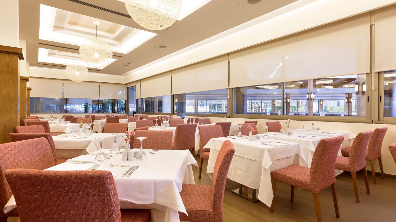 restaurants-main-restaurant