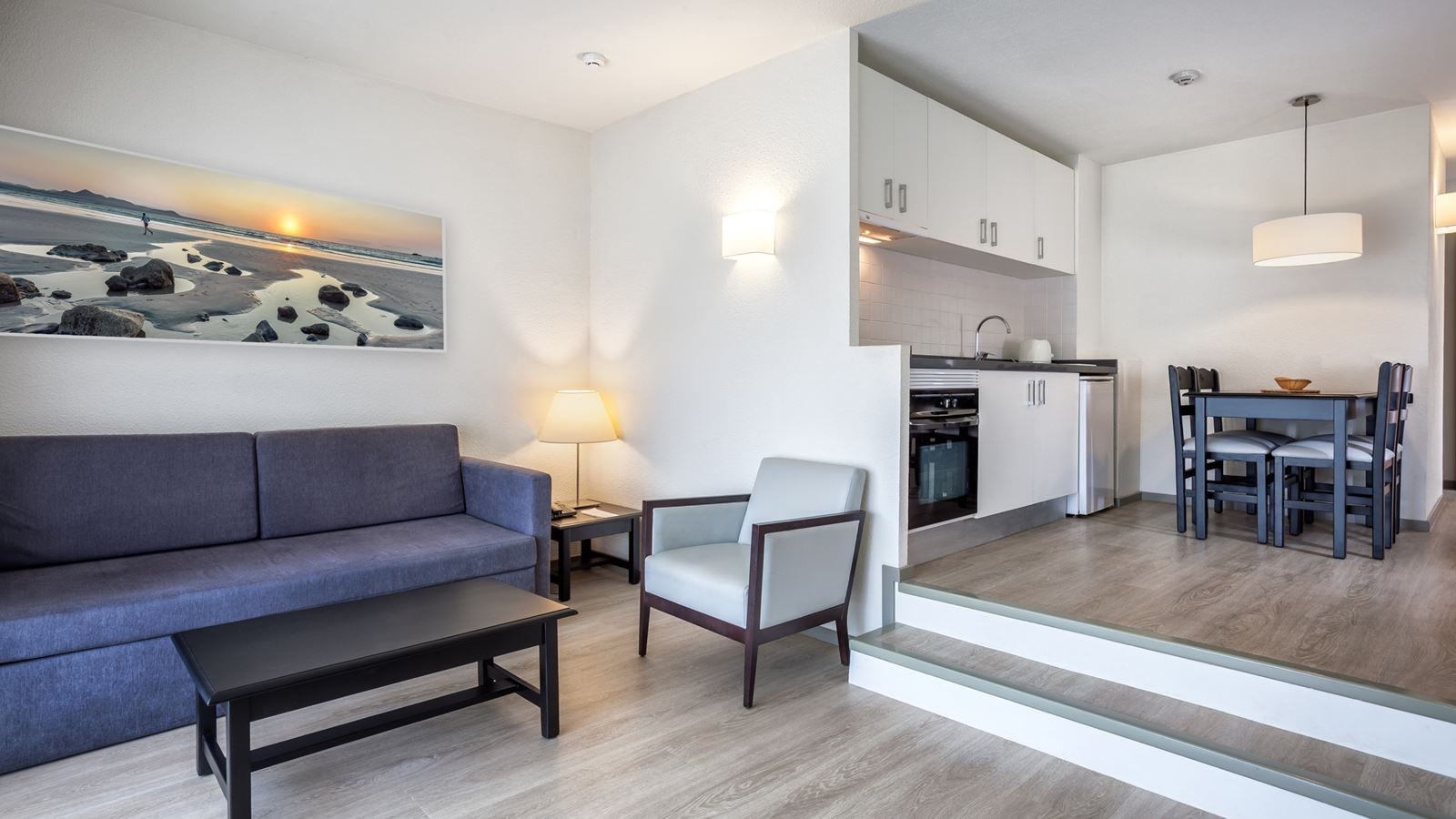 rooms-standard-apartment-balcony-or-terrace