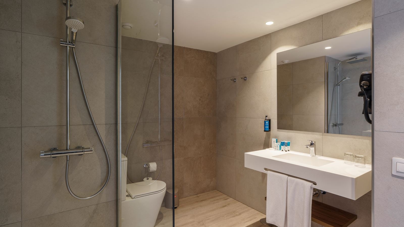 rooms-suite-ocean-view