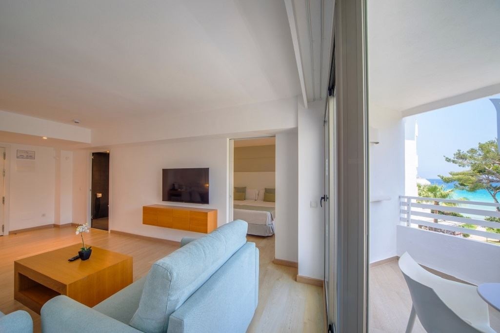 rooms-suite-side-sea-view