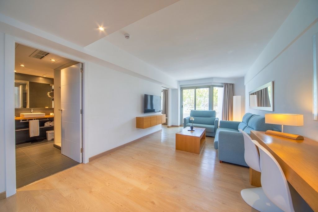 rooms-suite-side-sea-view