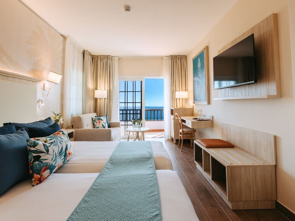 rooms-dbl-horizonte-frontal-sea-view