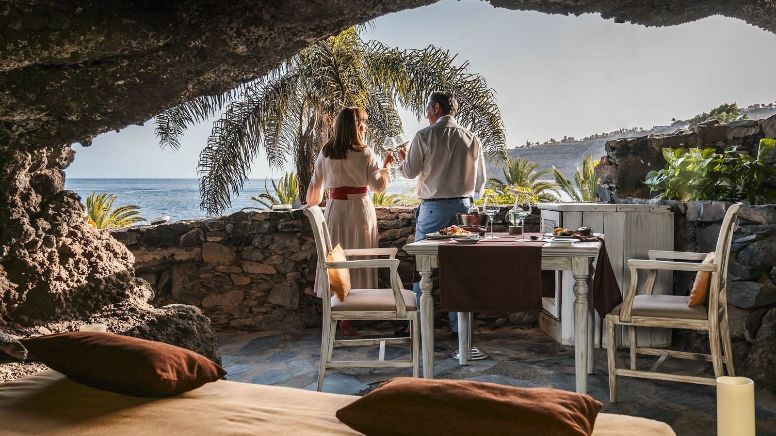 restaurants-el-laurel-club-laurel