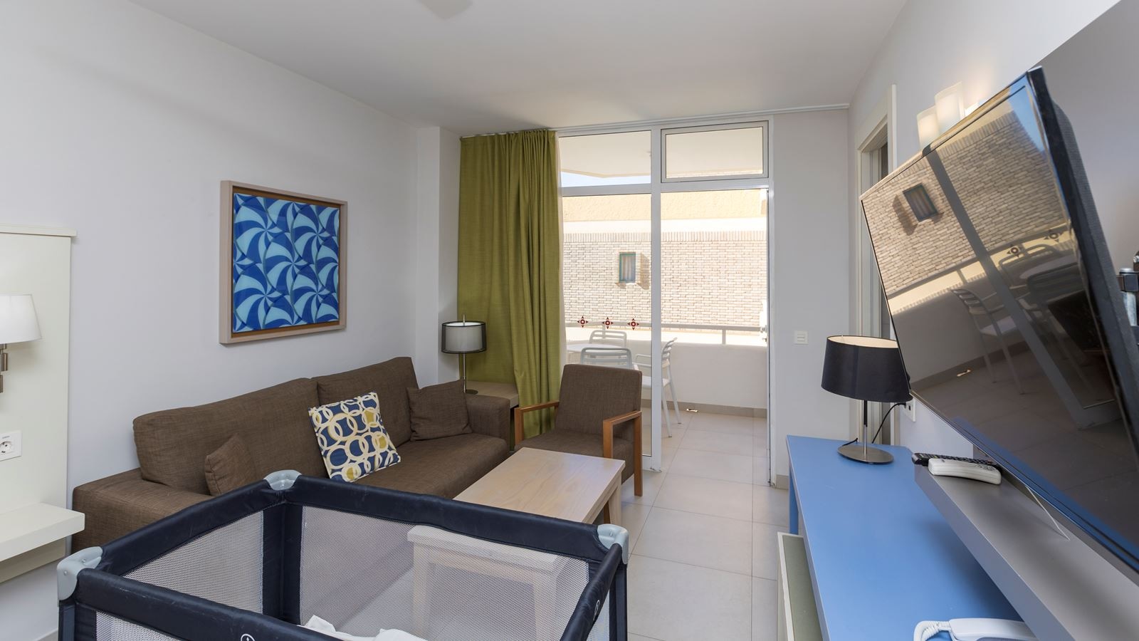 rooms-double-standard-1-bedroom-apartment-with-balcony-a2r