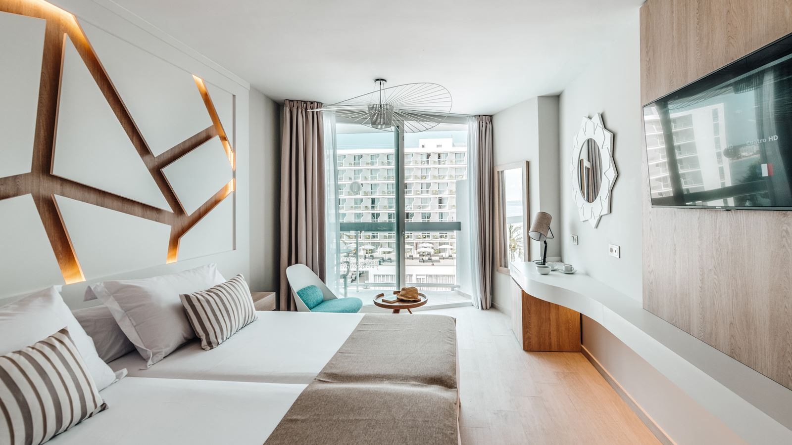 rooms-dl-life-double-room-with-balcony