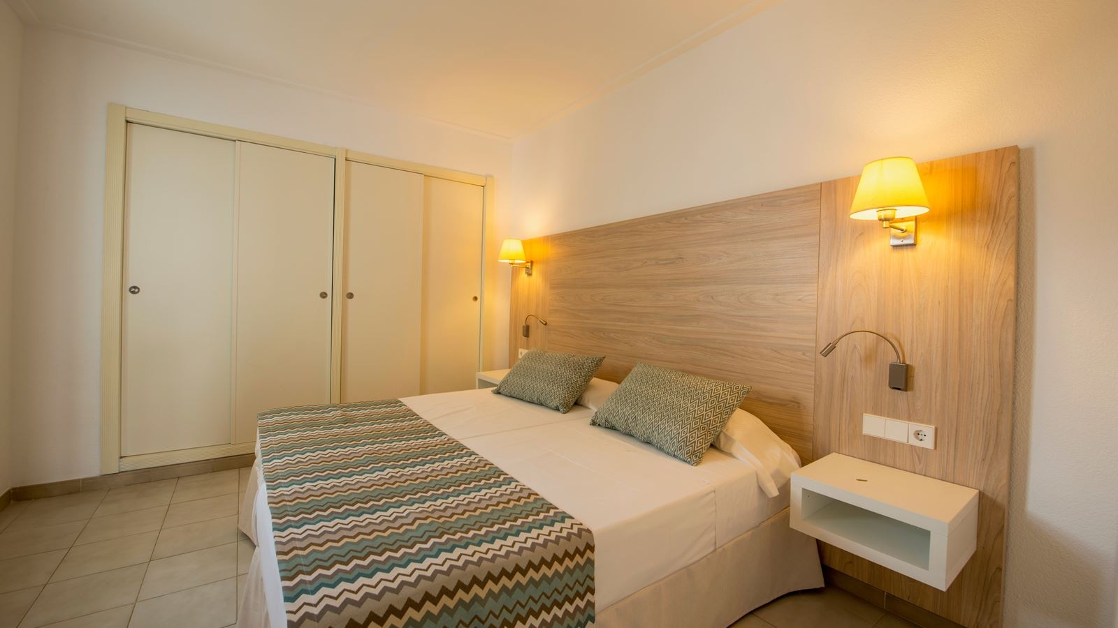 rooms-apartment-1-bedroom