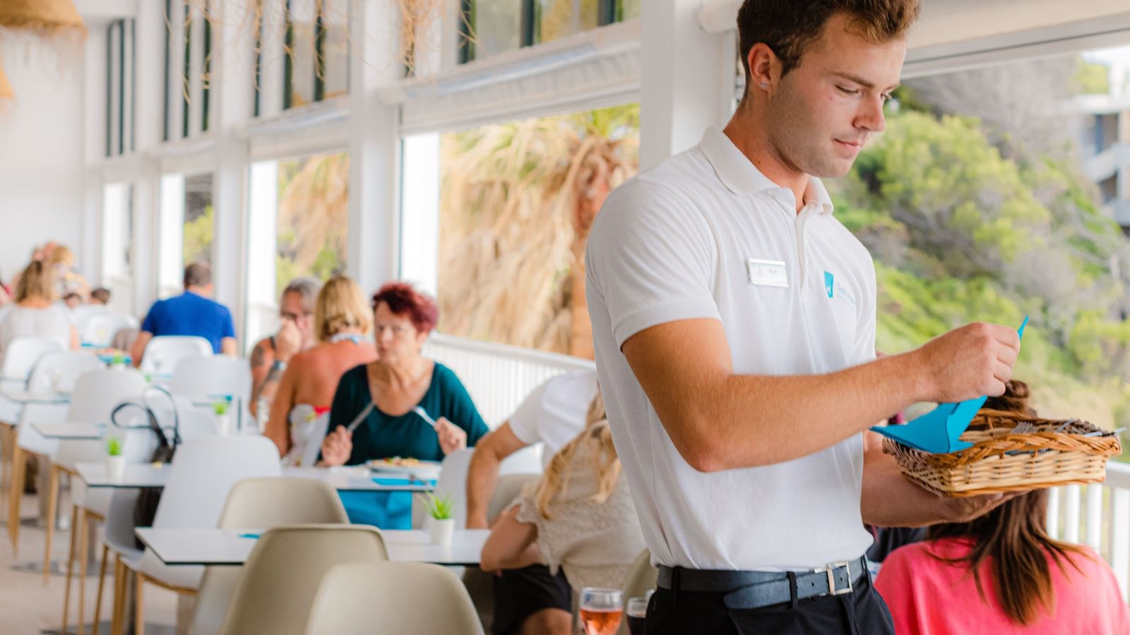 restaurants-buffet-restaurant