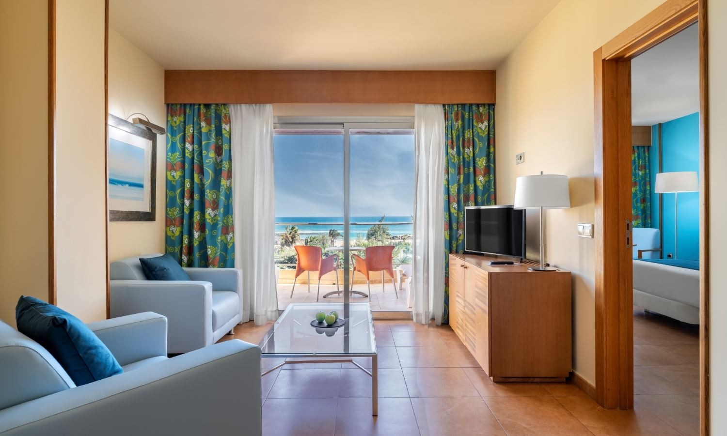 rooms-ss-sv-senior-suite-sea-view-with-balcony-or-terrace