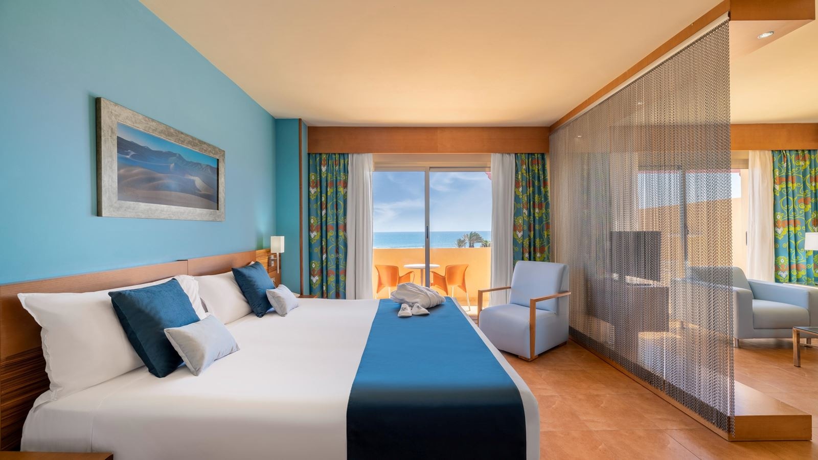 rooms-js-su-sv-junior-suite-single-use-sea-view-with-balcony-or-terrace
