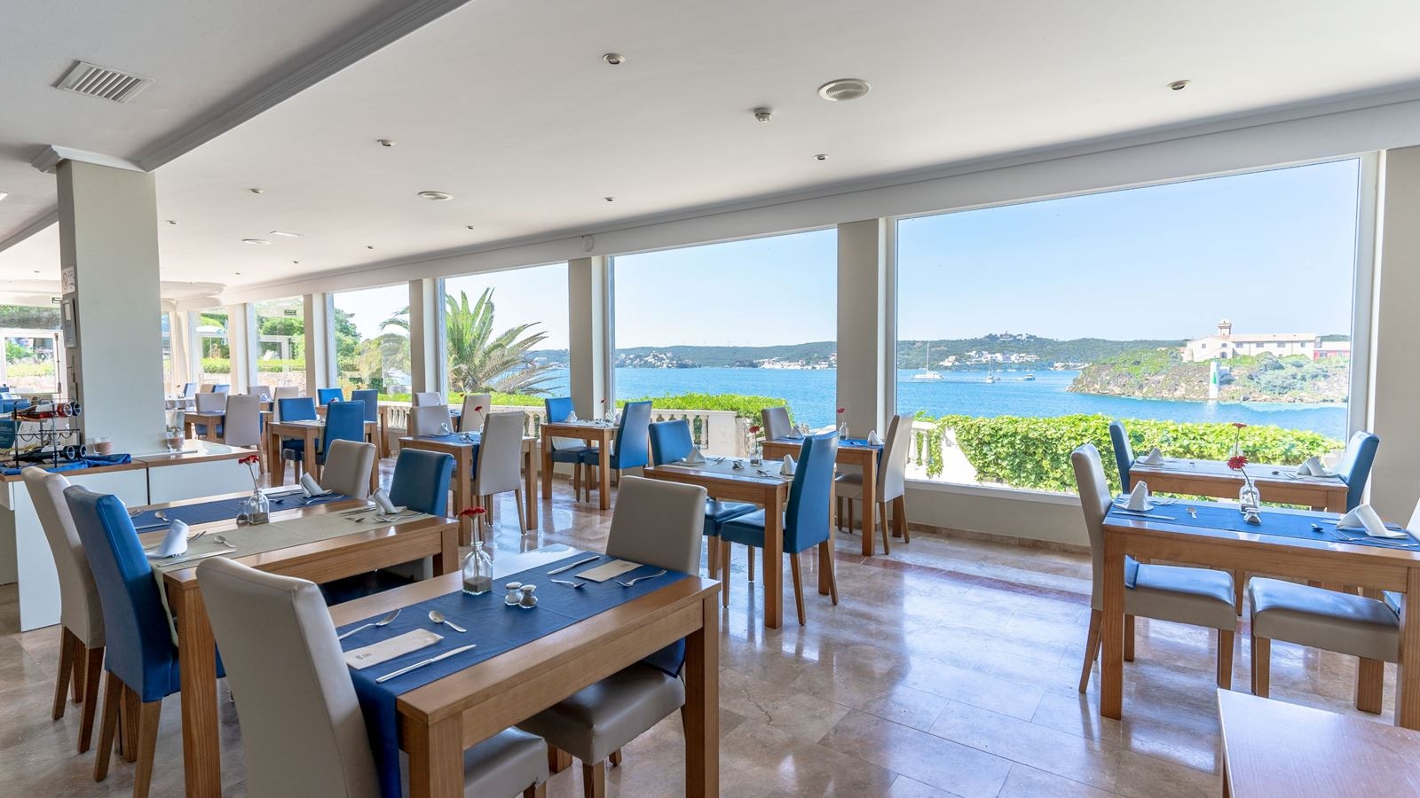 restaurants-restaurant-buffet