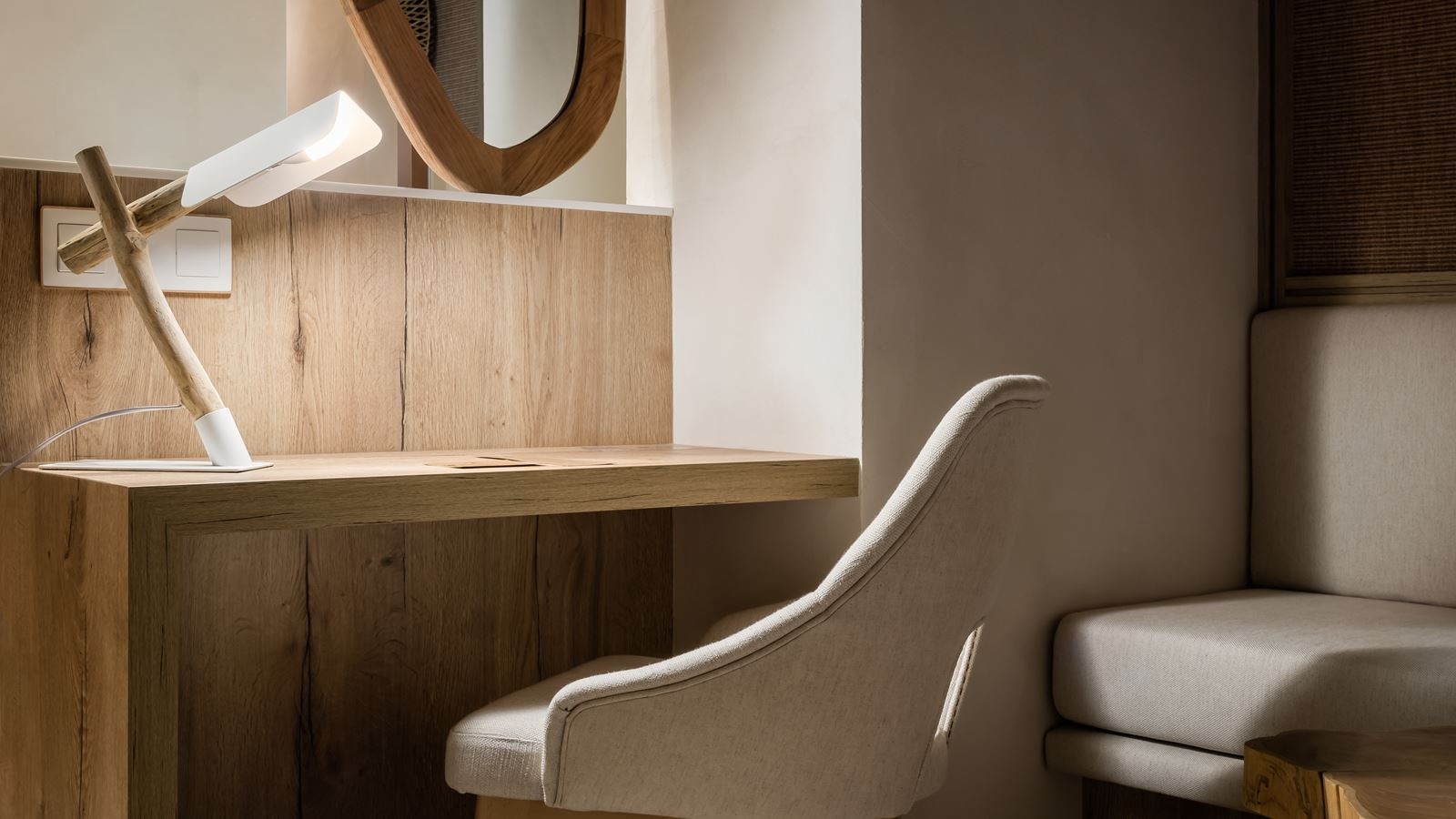 rooms-pool-view-room