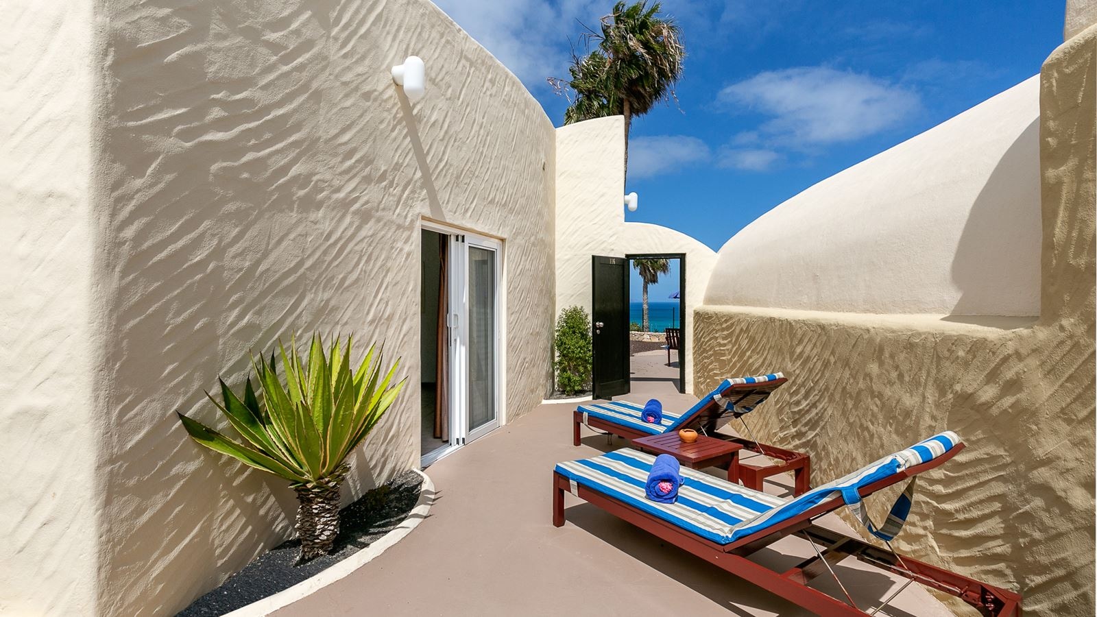 rooms-suite-seaview-with-terrace-sui-sv