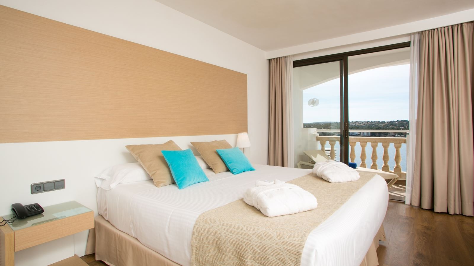 rooms-junior-suite-sea-view