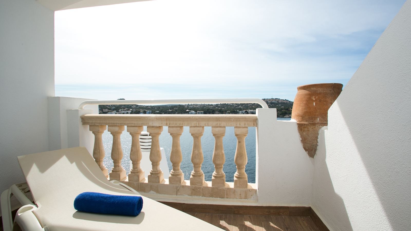 rooms-junior-suite-sea-view