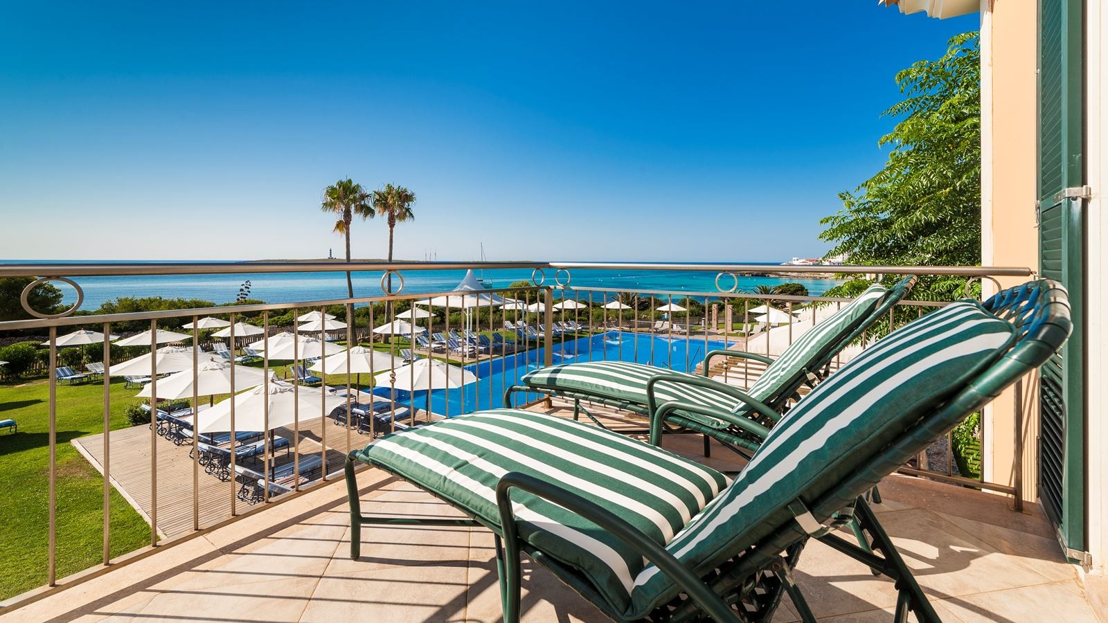 rooms-pretige-suite-seaview