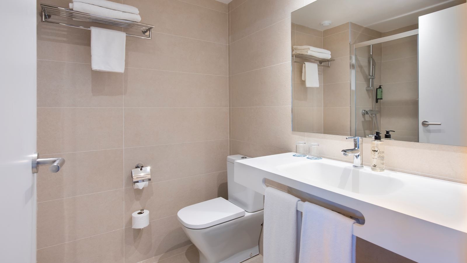 rooms-standard-room-balcony-or-terrace