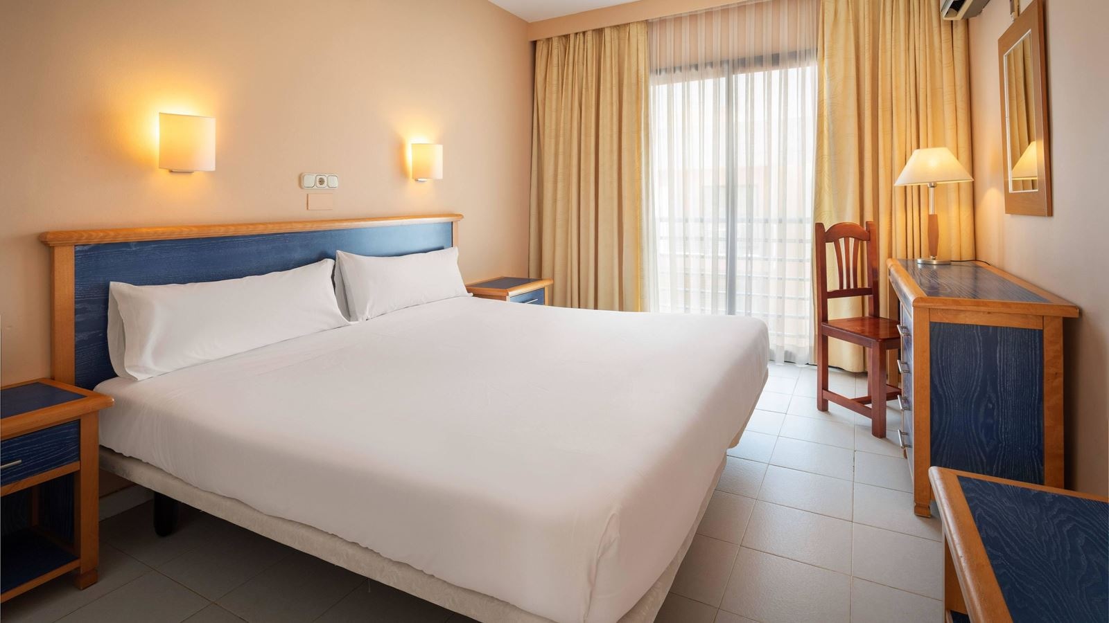 rooms-one-bedroom-apartment