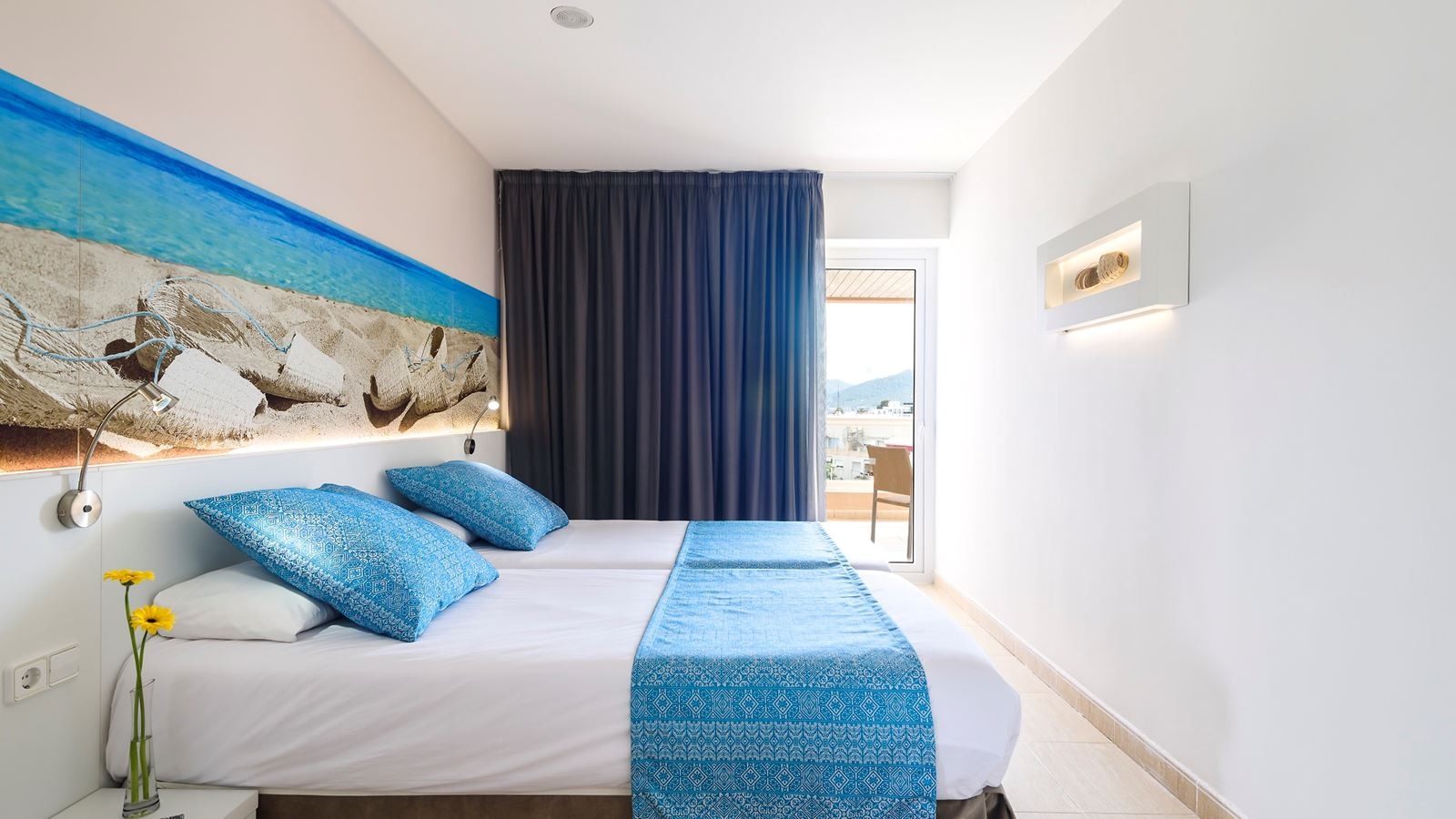 rooms-superior-room-balcony-or-terrace