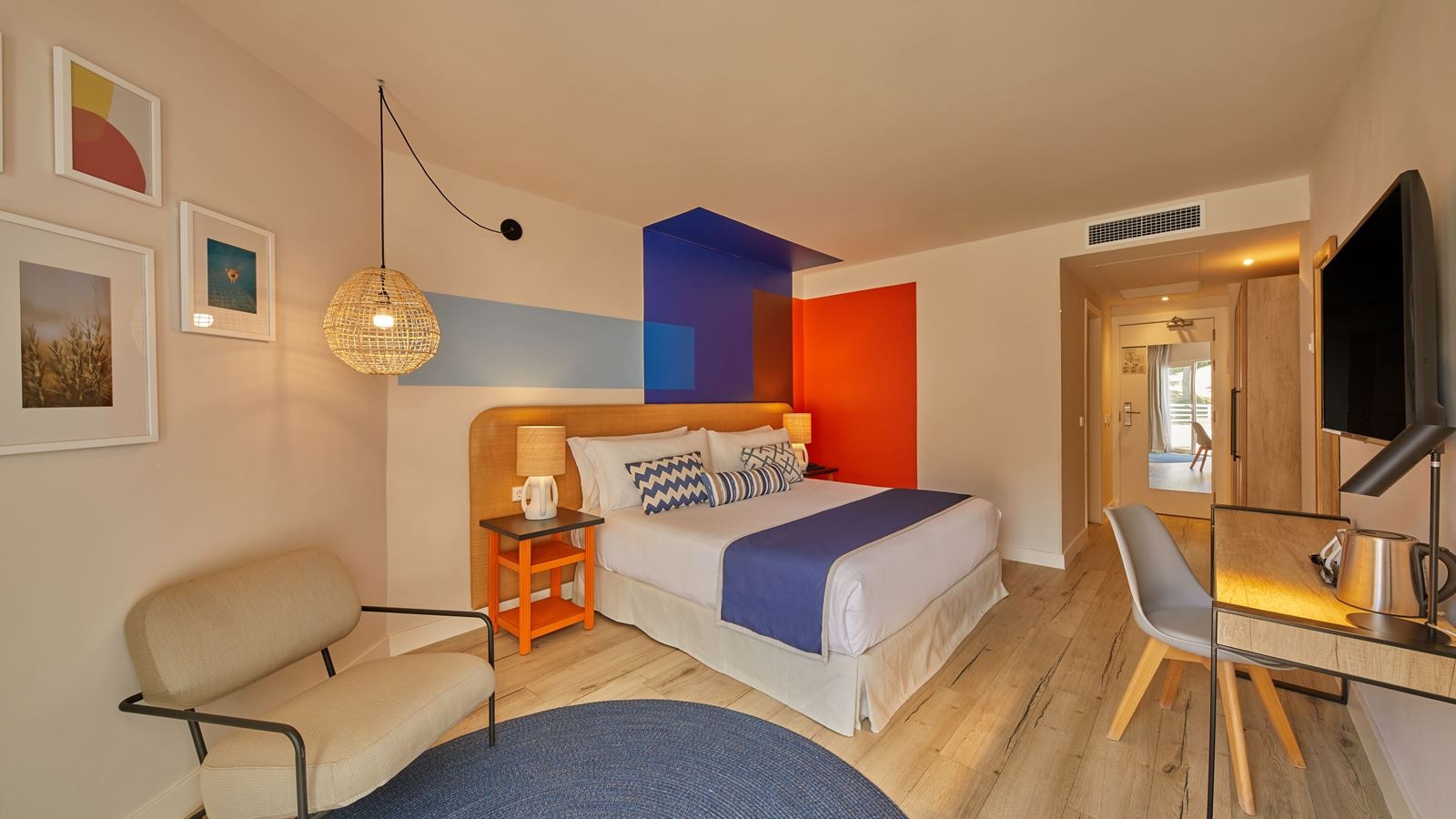 rooms-double-room-balcony-or-terrace