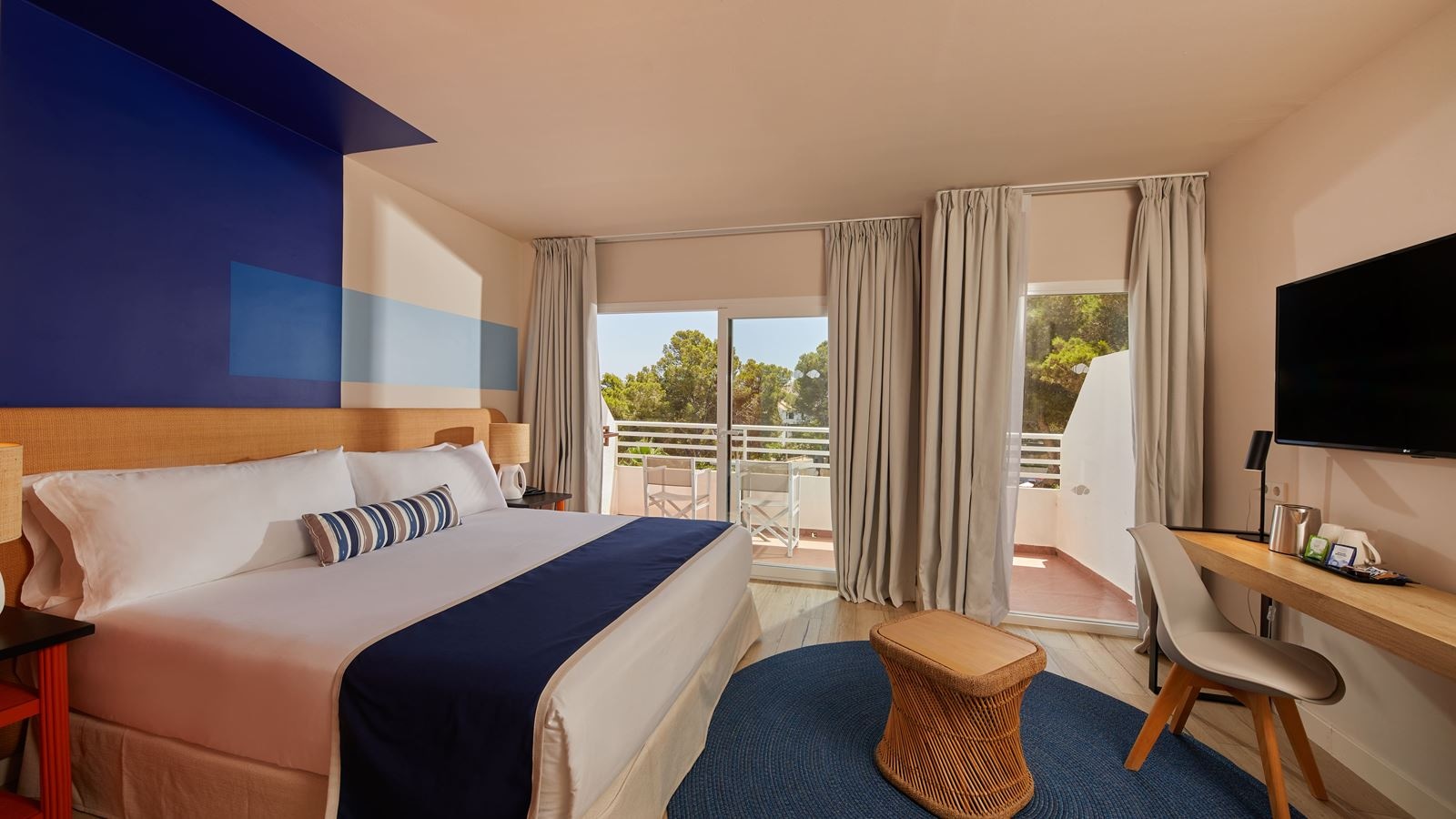 rooms-double-room-sea-view-balcony-or-terrace