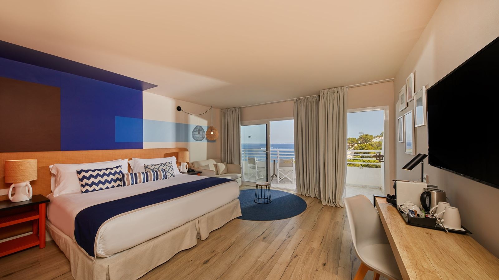 rooms-preferred-club-doble-premium-frontal-room-sea-view-balcony-or-terrace