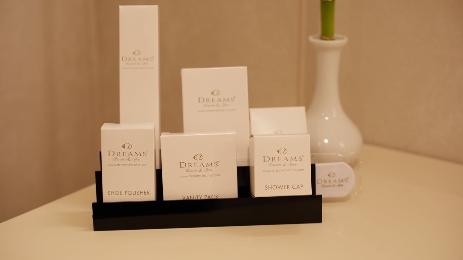 rooms-preferred-club-junior-suite-pool-view-balcony-or-terrace