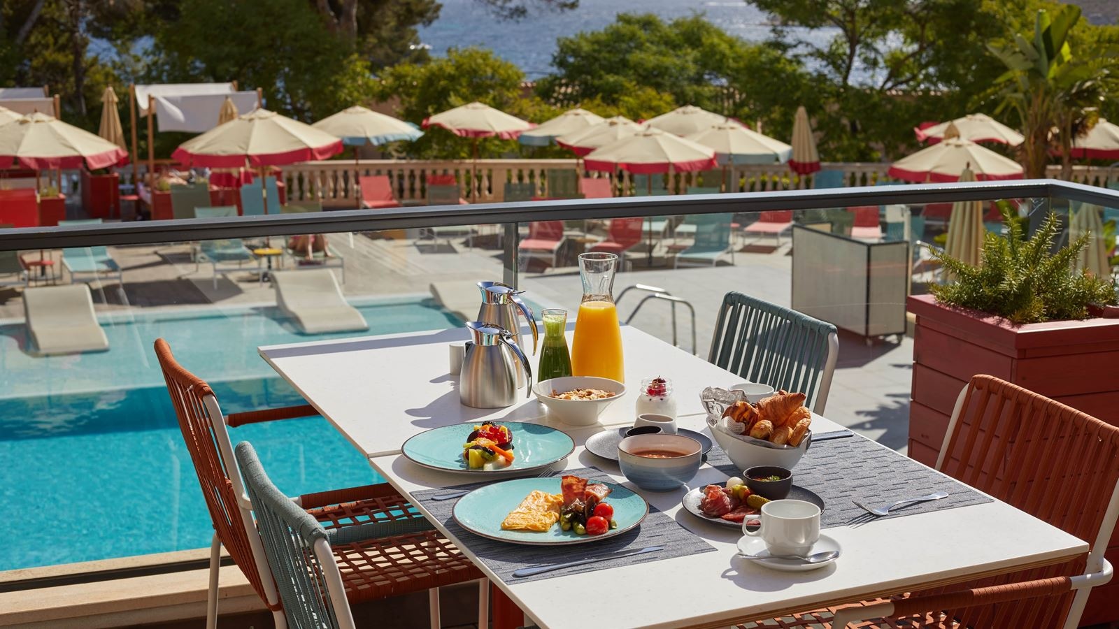 restaurants-world-cafe